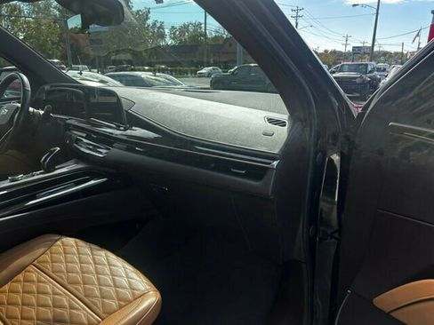 Used 2021 Cadillac Escalade Premium Luxury w/ Driver Assist Tech Package image 25