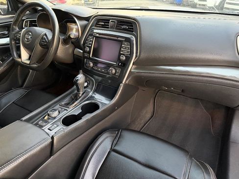 Used 2019 Nissan Maxima 3.5 SV w/ Floor Mat Group image 17