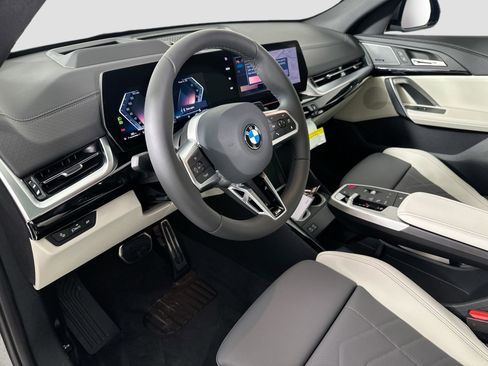 New 2026 BMW X2 xDrive28i w/ Technology Package image 9