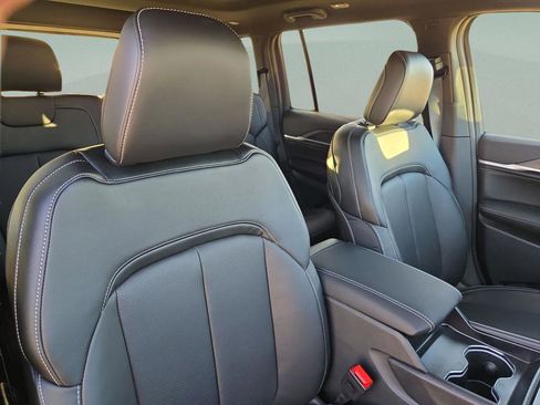 New 2026 Jeep Grand Cherokee Limited AWD/4WD image 32