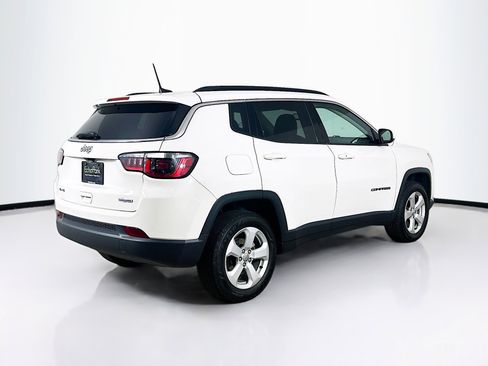 Used 2019 Jeep Compass Latitude w/ Popular Equipment Group AWD/4WD image 9