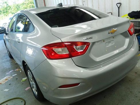Used 2016 Chevrolet Cruze LS FWD image 2