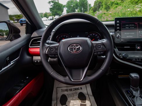 Used 2021 Toyota Camry XSE FWD image 15