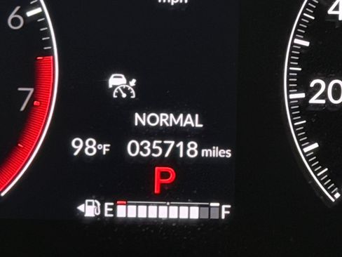 Used 2025 Honda Pilot Touring image 20