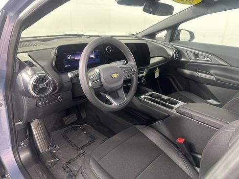 New 2026 Chevrolet Equinox EV LT image 17