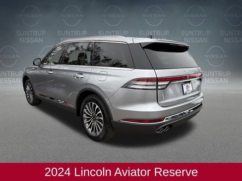 Used 2024 Lincoln Aviator Reserve image 3
