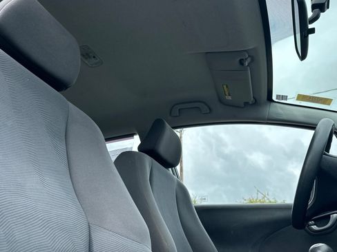 Used 2010 Honda Fit image 14