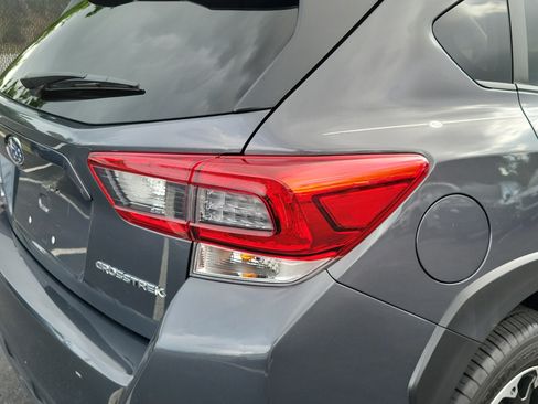 Used 2021 Subaru Crosstrek 2.0i Premium w/ Moonroof Package AWD/4WD image 11