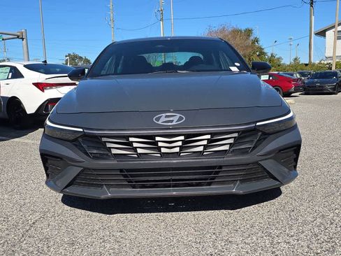 New 2026 Hyundai Elantra Sport FWD image 10