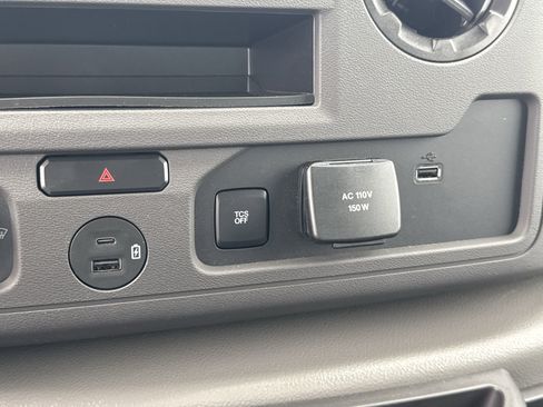 New 2026 Ford E-450 and Econoline 450 Super Duty w/ Power Equipment Group image 24