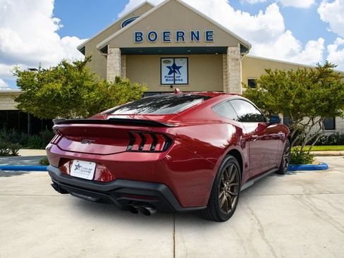 Used 2024 Ford Mustang GT Premium RWD image 5