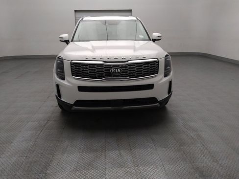 Used 2020 Kia Telluride EX w/ Towing Package FWD image 14