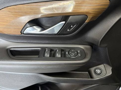 Used 2019 GMC Terrain SLE w/ Driver Convenience Package AWD/4WD image 24