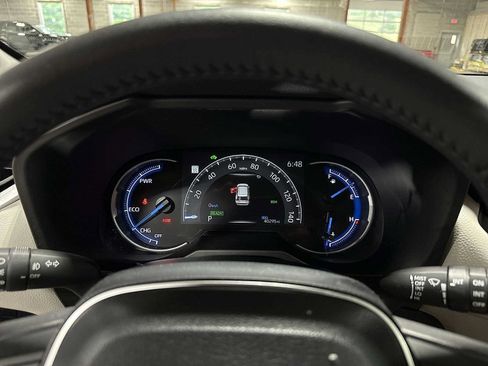Certified 2024 Toyota RAV4 XLE Premium AWD/4WD image 34