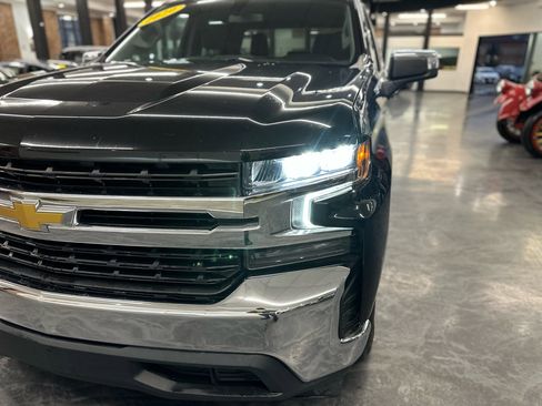 Used 2020 Chevrolet Silverado 1500 LT image 11