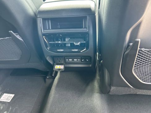 New 2026 Jeep Grand Cherokee Limited RWD image 28