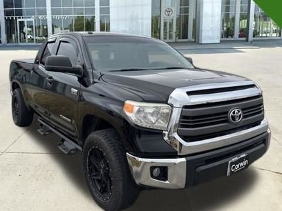 Used 2014 Toyota Tundra SR5 w/ SR5 Upgrade Package