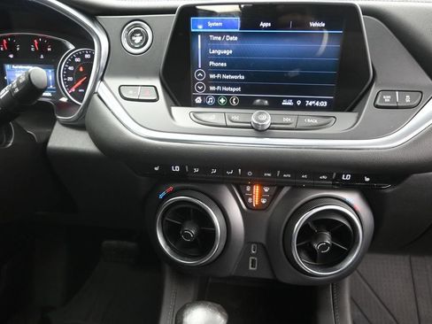 Used 2020 Chevrolet Blazer LT FWD image 28