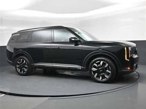 New 2027 Kia Telluride S image 2
