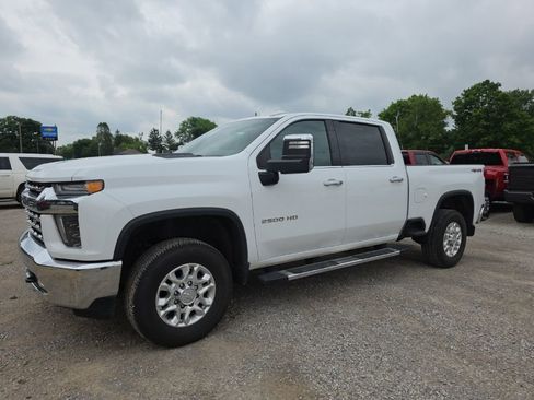 Used 2020 Chevrolet Silverado 2500 LTZ w/ Snow Plow Prep/Camper Package AWD/4WD image 2
