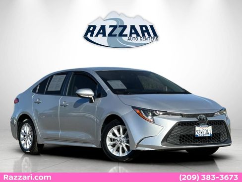 Used 2020 Toyota Corolla LE w/ LE Convenience Package FWD image 1