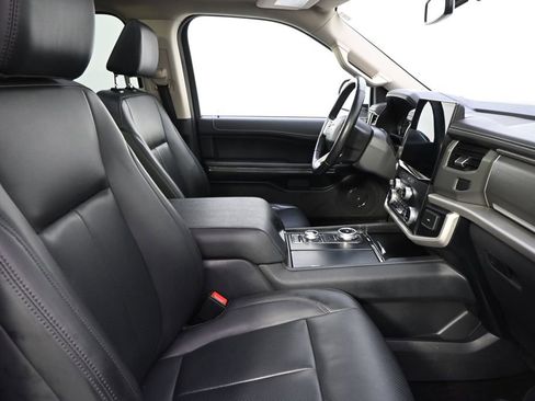 Used 2023 Ford Expedition Max XLT AWD/4WD image 16