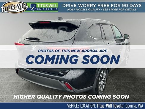 Used 2022 Toyota Highlander XLE image 4