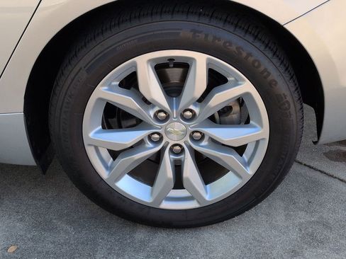 Used 2017 Chevrolet Impala LT image 26