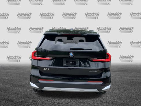 Certified 2025 BMW X1 xDrive28i w/ Premium Package image 8