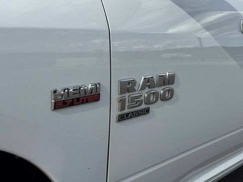 Certified 2019 RAM 1500 Classic SLT AWD/4WD image 12