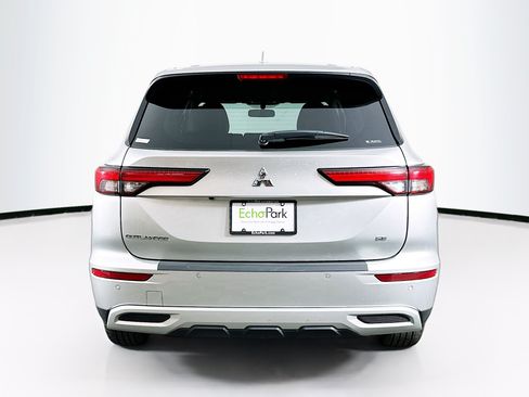 Used 2024 Mitsubishi Outlander SE AWD/4WD image 7