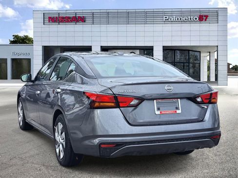 Certified 2025 Nissan Altima 2.5 S image 4