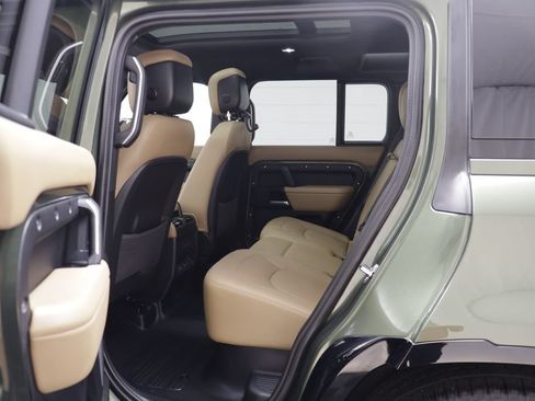 Certified 2026 Land Rover Defender 110 X-Dynamic SE AWD/4WD image 14
