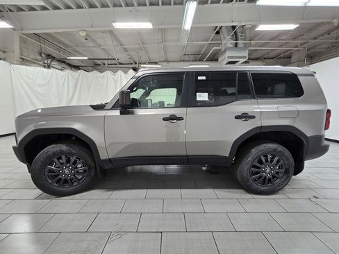 Used 2025 Toyota Land Cruiser 1958 image 13