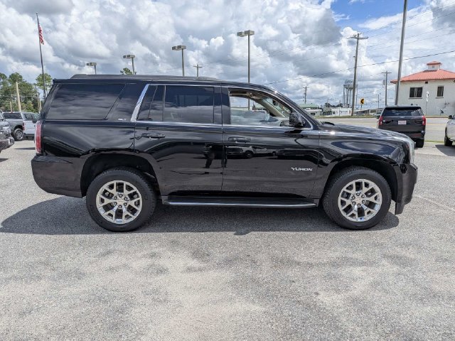 Used 2017 GMC Yukon SLT w/ Open Road Package RWD image 3