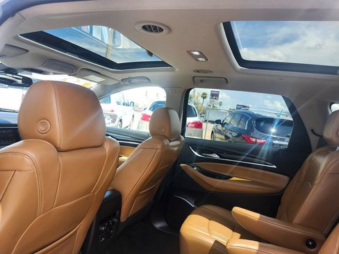 Used 2018 Buick Enclave Premium FWD image 30