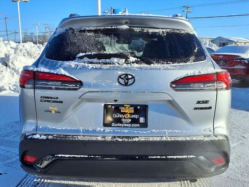 Used 2023 Toyota Corolla Cross XSE w/ Convenience Package image 9