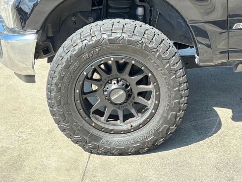 Used 2021 Ford F350 Lariat w/ Lariat Value Package image 8