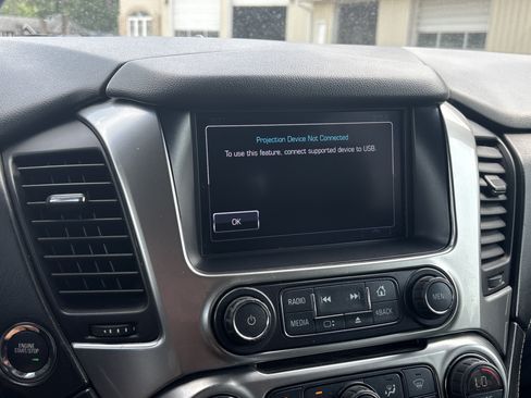 Used 2016 Chevrolet Suburban LTZ AWD/4WD image 25