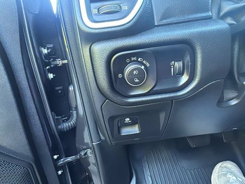 Used 2021 RAM 1500 Big Horn AWD/4WD image 13