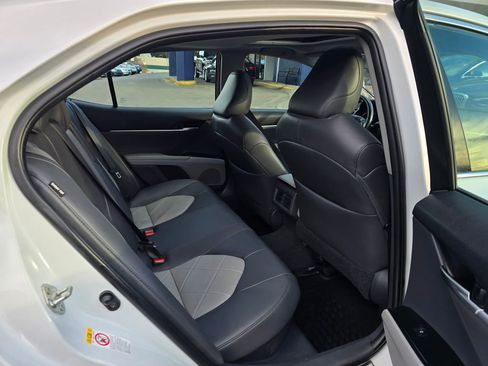 Used 2018 Toyota Camry XLE w/ Audio Package image 15