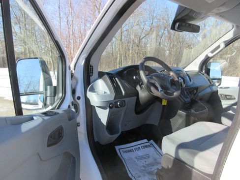 Used 2019 Ford Transit 150 130 Low Roof image 27