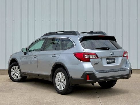 Used 2018 Subaru Outback 2.5i Premium AWD/4WD image 4