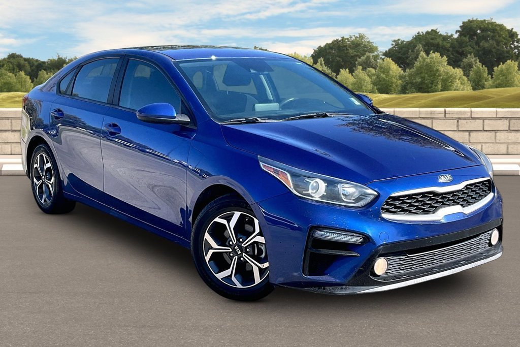 Used 2019 Kia Forte LXS FWD image 2