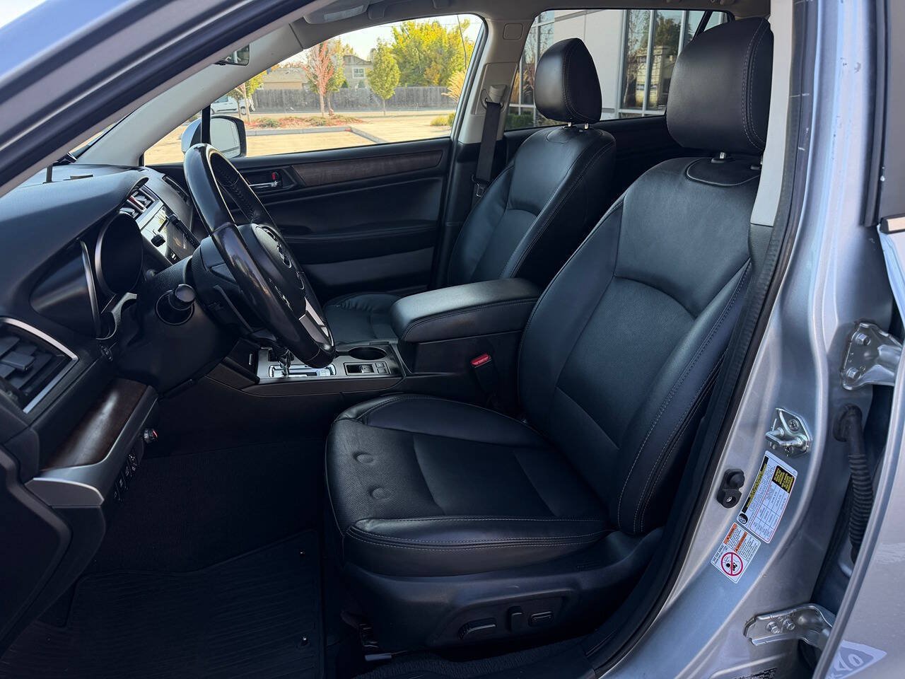 Used 2017 Subaru Outback 2.5i Limited AWD/4WD image 18