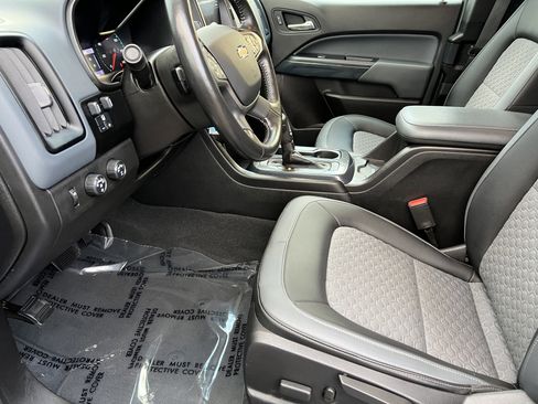 Used 2021 Chevrolet Colorado Z71 w/ Safety Package image 15