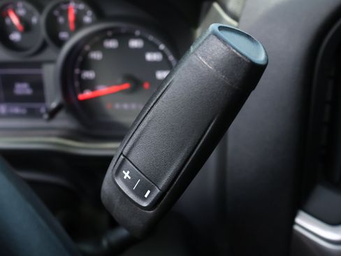 Used 2025 Chevrolet Silverado 1500 Custom w/ LPO, Dark Essentials Package AWD/4WD image 15