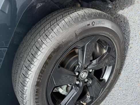 Used 2021 Toyota RAV4 XSE AWD/4WD image 11