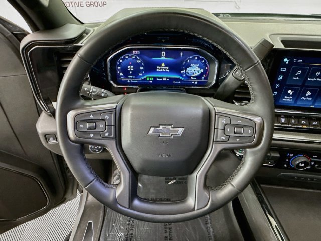 Used 2024 Chevrolet Silverado 2500 ZR2 w/ Technology Package AWD/4WD image 11