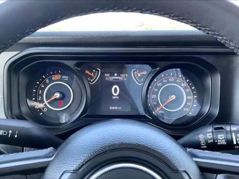 Used 2025 Jeep Wrangler Unlimited Sport AWD/4WD image 24